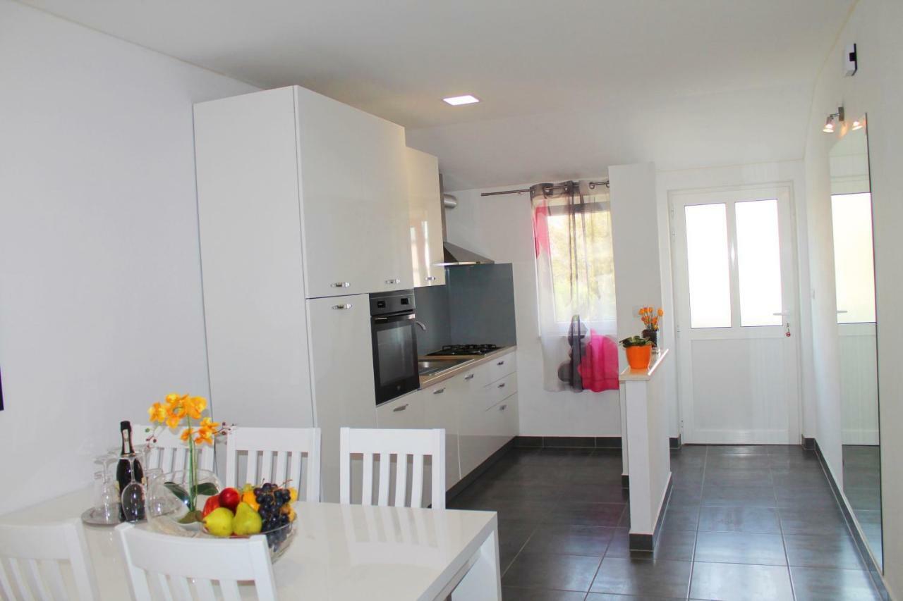 Malo Misto Apartment Dugi Rat Exterior photo